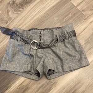 Guess vintage fall/winter short. Never worn!